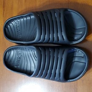 Hoka recovery sandals NWOT